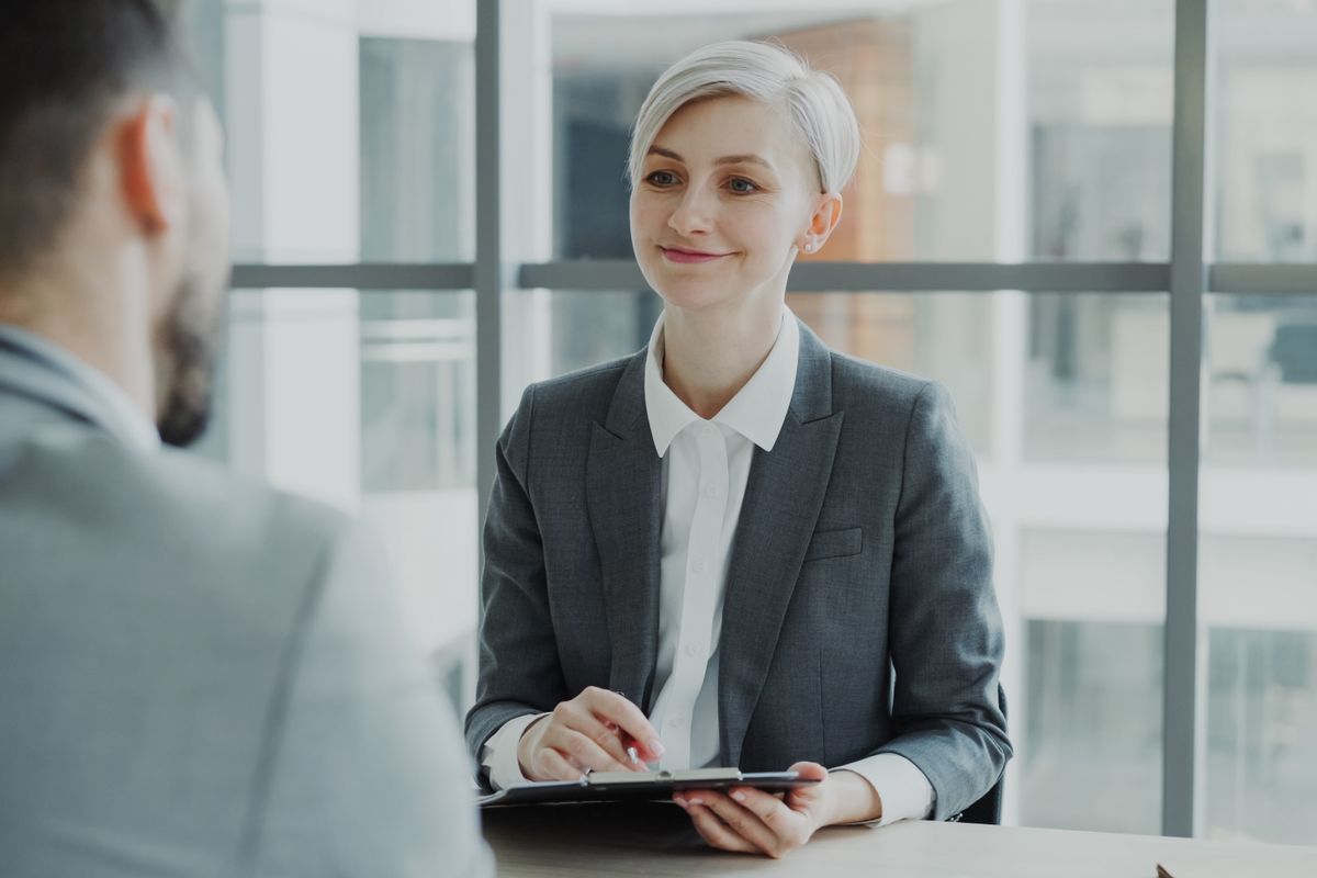 Viridem HR professional at work