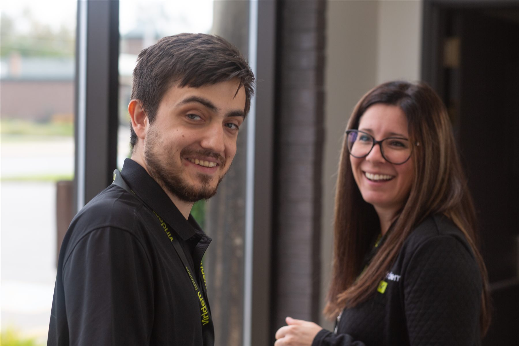 Deux membres de l'équipe Viridem à nos bureaux